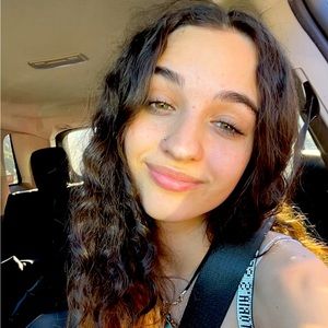 Meet your Posher, Mckenna